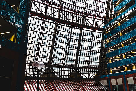 construção, arquitetura, janela, clarabóia, Chicago, Estados Unidos, il, leve, clarão, corrimão, abside, prisão, Escadaria, armazém, Centro de Convenções, Prédio comercial, silhueta, fábrica, visão de baixo ângulo, estrutura construída, dentro de casa, teto, padronizar, ninguém, vidro - material, dia, metal, indústria, luz solar, vidro, grade, natureza, viga, 8K, CC0, domínio público, royalty free