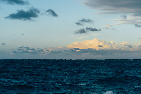 scénique, vue, océan, jour, des nuages, environnement, horizon, idyllique, la nature, des ondulations, paysage, mer, paysage marin, ciel, eau, beauté dans la nature, paysages - nature, nuage - ciel, horizon au-dessus de l'eau, scène tranquille, tranquillité, front de mer, personne, le coucher du soleil, en plein air, liberté, scène non urbaine, 4K, CC0, domaine public, libre de droits