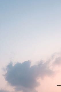 nuvole bianche, natura, all'aperto, cielo, nube, tramonto, tempo metereologico, Taiwan, minimalista, minimalismo, minimo, colore rosa, rosa, pendenza, nuvole, singolare, lampione, cumulo, bagliore, luce, nuvola - cielo, bellezza nella natura, copia spazio, la tranquillità, scenics - natura, idilliaco, nessuno, blu, scena tranquilla, Paradiso, sfondi, Inquadratura dal basso, Cloudscape, ambiente, morbidezza, meteorologia, 4K, CC0, dominio pubblico, privo di copyright