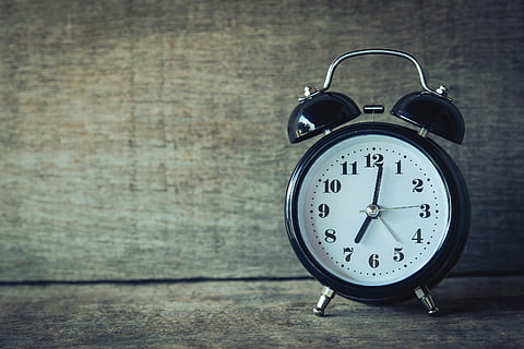 black, analog alarm clock, 7:01, accurate, alarm, alarm clock, Analogue, black and-white, classic, countdown, deadline, hours, late, midnight, minutes, numbers, retro, seconds, still life, time, timer, vintage, wooden, clock, number, single object, copy space, indoors, retro styled, no people, close-up, clock face, table, studio shot, old, wood - material, clock hand, minute hand, 2K