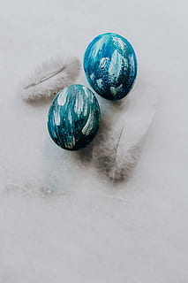 blue easter eggs, blue, eggs, colorful, easter, painted, sphere, no people, still life, indoors, holiday, celebration, close-up, marble, decoration, christmas decoration, high angle view, studio shot, group of objects, holiday - event, reflection, shiny, multi colored, shape, medium group of objects, christmas ornament, purple, 5K, CC0, public domain, royalty free