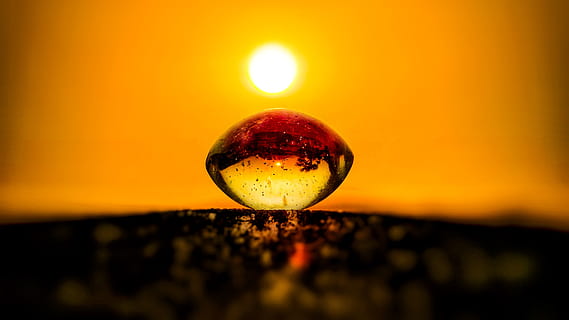 naturaleza, oscuro, escritorio, reflexión, difuminar, puesta de sol, bola de cristal, enfoque interno, de cerca, cielo, enfoque selectivo, luz del sol, centrarse en primer plano, al aire libre, nadie, ambiente, tierra, esfera, paisajes - naturaleza, color naranja, Dom, belleza en la naturaleza, forma geometrica, suciedad, nivel de la superficie, 4K, CC0, dominio público, libre de derechos