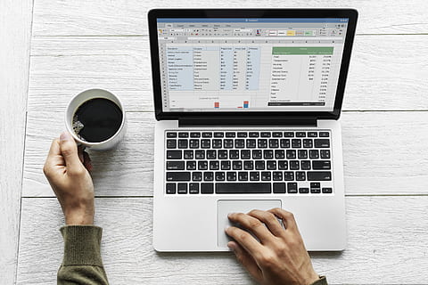 analiză, fundal, Afaceri, cafenea, comunicare, calculator, conexiune, spațiu copie, dispozitiv, digital, Acasă, bautura fierbinte, important, Internet, tastatură, laptop, mod de viata, tehnologie, tehnologia fără fir, mână, umană, partea corpului uman, o persoana, masa, echipamente de calcul, rețea de calculatoare, tastatura, folosind laptopul, băutură, adult, comunicații globale, deget, 4K, CC0, domeniu public, fără drepturi de autor