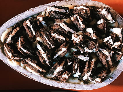 velikonoční, pascoa, velikonoční vajíčko, velikonoční vajíčka, ovo de páscoa, ovos de páscoa, oreo, oreo plněné velikonoční vajíčko, čokoládové velikonoční vajíčko, ovo de colher, ovo de oreo, konfederace, cukrovinky, cookie, cookies, biscoito, biscoitos, bolacha, bolchas, época de páscoa, jídlo, jídlo a pití, připraven jíst, požitek, sladké jídlo, svěžest, uvnitř, sladký, dezert, stálý život, detail, nezdravé stravování, deska, pokušení, velikost porce, nikdo, pečený, dort, čokoláda, stůl, obloha, čokoládový dort, Svačina, servírovací mísa, zásobník, 4K, CC0, veřejná doména, bez autorských práv