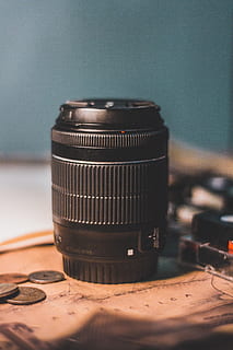 obiektyw aparatu dslr, stół, obiektyw aparatu, elektronika, banda aceh, Indonezja, obiektyw, tech, sprzęt, Powiększenie, zestaw, produkt, kanon, pierścień, osłona obiektywu, aparat fotograficzny, fotografia, zgasnąć, zabytkowe, stary, technologia, tematy fotograficzne, zbliżenie, wewnątrz, aparat fotograficzny - sprzęt fotograficzny, sprzęt fotograficzny, żadnych ludzi, metal, skupić się na pierwszym planie, obiektyw - instrument optyczny, selektywne skupienie, martwa natura, pojedynczy obiekt, drewno - materiał, przemysł, aparat cyfrowy, 4K, CC0, domena publiczna, darmowe zdjęcia