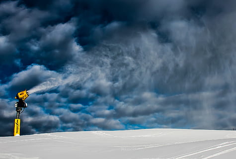 sky og lys, skyer, dagslys, landskab, maskine, naturskøn, himmel, sky - himmel, natur, ingen mennesker, dag, scenics - natur, skønhed i naturen, udendørs, storm, miljø, teknologi, cloudscape, kold temperatur, skilt, overskyet, vinter, meddelelse, sollys, storm sky, magt i naturen, 2K, CC0, offentligt domæne, royaltyfrie