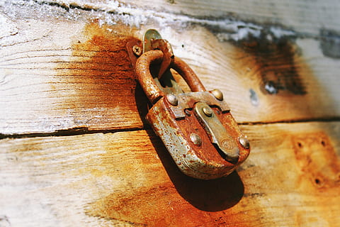 brown padlock, access, antique, bolt, close, close-up, closed, connection, dirty, door, hanging, input, iron, lock, locked, metal, padlock, protect, retro, rust, rusted, rustic, rusty, safety, secure, security, stainless, steel, texture, vintage, wood, wooden, wooden door, weathered, old, wood - material, no people, protection, day, textured, chain, entrance, damaged, run-down, brown, outdoors, deterioration, iron - metal, 4K, CC0, public domain, royalty free