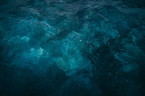 corpo d'acqua, modello, estate, acqua, chiaro, blu, esplorando, mauritius, vacanza, sfondo, indiano, scoprire, isola, oceano, oceano blu, fiume blu, lato del fiume, onda, acque profonde, wafe, sfondi, natura, mare, liquido, superficie dell'acqua, ondulazione, astratto, in profondità, bagnato, nessuno, riflessione, trasparente, strutturato, subacqueo, color turchese, piscina, increspato, effetto strutturato, freschezza, all'aperto, pulito, 5K, CC0, dominio pubblico, privo di copyright
