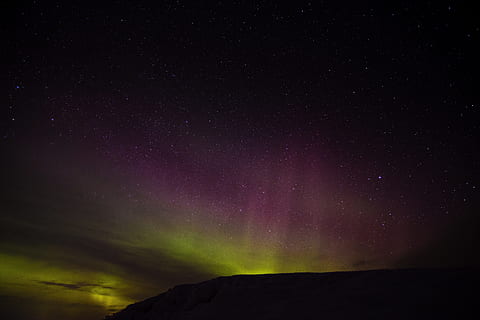 buio, notte, nuvole, cielo, astrofotografia, fotografia, stelle, galassia, colori, verde, viola, stella - spazio, astronomia, spazio, scenics - natura, bellezza nella natura, natura, nessuno, la tranquillità, scena tranquilla, paesaggio, ambiente, mistero, stella, illuminato, cielo drammatico, idilliaco, maestoso, via Lattea, 4K, CC0, dominio pubblico, privo di copyright