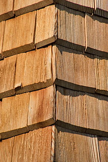 shingle, wood shingles, facade, facade cladding, full frame, backgrounds, pattern, brown, wood - material, wood, no people, close-up, timber, plank, wood grain, roof, built structure, textured, outdoors, design, architecture, day, large group of objects, ceiling, crisscross, 5K, CC0, public domain, royalty free