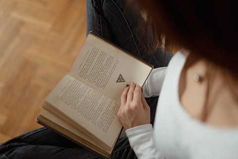 beautiful, young, woman reading, book, adult, caucasian, female, girl, woman, relaxing, reading, indoor, student, activity, publication, one person, education, portrait, holding, headshot, sitting, women, learning, paper, concentration, indoors, young adult, selective focus, casual clothing, studying, hand, hairstyle, 5K