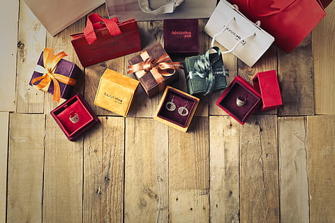 assorted, gift boxes, brown, wooden, floor surface, background, bags, bows, boxes, cardboard, celebration, christmas, color, earring, empty, fabrizio riva gioielli, fabrizioriva, gold, interior design, jewel, love, made in italy, retro, ring, romance, sale, shopping bags, surprise, thread, traditional, wood, high angle view, still life, wood - material, large group of objects, indoors, no people, table, text, gift, flooring, paper, variation, emotion, communication, choice, directly above, western script, ribbon - sewing item, 5K, CC0, public domain, royalty free