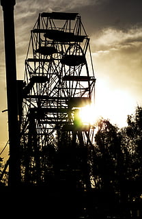 siluetti, Ferris, pyörä, hämärä, taustavalaistu, pilviä, tumma, valjeta, maailmanpyörä, idyllinen, luonnonkaunis, teräskehys, auringon häikäisyä, auringonnousu, auringonlasku, taivas, arkkitehtuuri, rakennettu rakenne, puu, luonto, matala kulma, kasvi, pilvi - taivas, ei ihmisiä, ulkona, aurinko, torni, auringonvalo, linssiheijastus, portaikko, ala, metalli-, tekniikka, 5K, CC0, public domain, rojaltivapaa