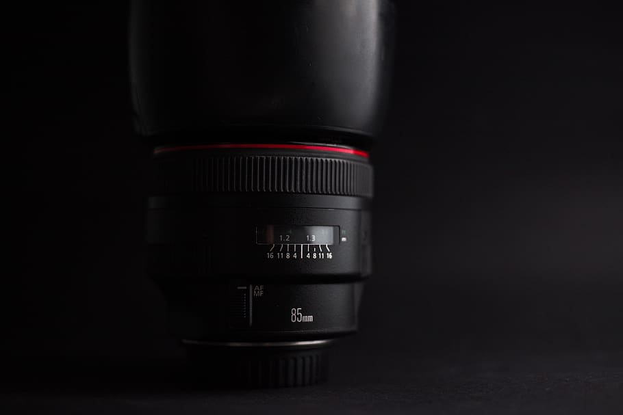 kamerové čočky, 85 mm, kánon, zařízení, objektiv, objektiv - optický přístroj, technologie, fotografická témata, fotografické vybavení, fotoaparát - fotografické vybavení, čočka - oko, nikdo, detail, Fotoaparát, digitální fotoaparát, studio shot, moderní, uvnitř, jeden objekt, temný, průmysl, aktivita, vystříhnout, podnikání, slr fotoaparát, 5K