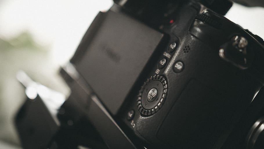gh4, gh5, càmera sense espill, Càmera, primer pla, tecnologia, equip de càmera, dannyfeng, lumix, lumixgh5, lumix gh4, càmera lumix, cap gent, nombre, sol objecte, a l'interior, temes de fotografia, enfocament selectiu, cultura i entreteniment artístic, el passat, història, negocis, estil retro, nostàlgia, color negre, dia, comunicació, tir de l'estudi, càmera - equip fotogràfic, 5K