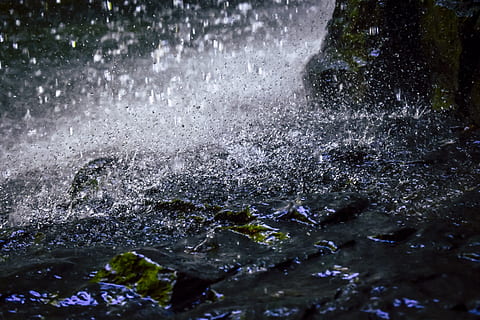 water drops, close-up, environment, flow, h2o, Mossy rocks, nature, rocks, scenic, splash, water, motion, splashing, no people, day, drop, wet, selective focus, outdoors, beauty in nature, waterfront, rock, focus on foreground, flowing water, rock - object, blurred motion, spraying, flowing, power in nature, raindrop, 5K, CC0, public domain, royalty free