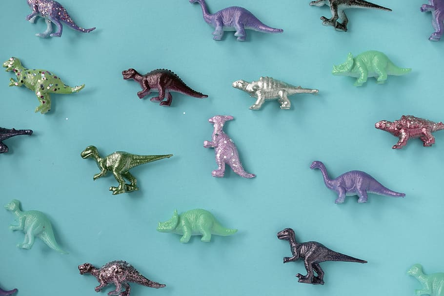 antic, animals, assortit, assortiment, fons, fons blau, infància, primer pla, col · lecció, colorit, dinosaure, diversitat, elefant, extingit, figura, figureta, feliç, hipopòtam, cavall, aïllat, jungla, juràssic, lleó, mamífers, mixt, representació, vista d’angle alt, representació animal, art i artesania, animal, fauna animal, tir de l'estudi, temes d'animals, a l'interior, nedar, cap gent, creativitat, sota l'aigua, grup d’animals, fons de colors, gran grup d'objectes, variació, elecció, gran grup d’animals, marí, porpra, 1080P