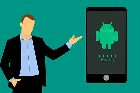chargement de l'appareil Android, illustré, homme., Android, système opérateur, redémarrer, ouverture, mise à jour du système, améliorer, La technologie, téléphone intelligent, toute la longueur, geste, isolé, main, élégant, la personne, montrant, heureux, tout le corps, Contexte, blanc, adulte, caucasien, de bonne humeur, Vêtements, manteau, élégance, expression, mode, à la mode, faire des gestes, salutation, gars, certains, mode de vie, regardant, mâle, homme, un, montrer du doigt, pose, en présentant, unique, style, accueillant, Jeune, spectacle, personnage de dessin animé, idée, conception, , la communication, partie du corps humain, homme d'affaire, écran, main humaine, Hommes, affaires, mâles, partie du corps, Technologie sans fil, homme d'affaires, une personne, ordinateur, écran tactile, affaire d'entreprise, équipement informatique, membre humain, bras humain, icône de l'ordinateur, communications globales, Affichage à cristaux liquides, doigt, 1080P, CC0, domaine public, libre de droits