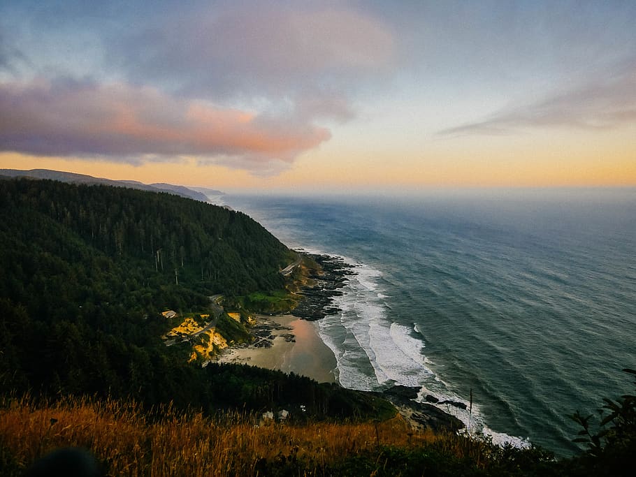 Strand, Straße, Baum, Sonnenuntergang, Küstenlinie, wafe, Kosten, Oregon, Schönheit in der Natur, Meer, Szenen - Natur, Himmel, Wasser, wolke - himmel, Natur, ruhige Szene, Ruhe, keine Leute, Horizont über Wasser, Pflanze, Horizont, Land, Nicht-städtische Szene, Bewegung, Welle, draußen, Kraft in der Natur, 4K