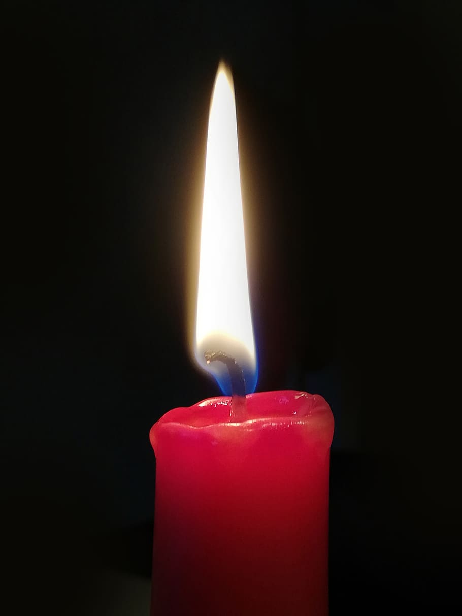 llum, stearic, flama, espelmes, foc, cremant, calor - temperatura, fons negre, vela, foc - fenomen natural, tir de l'estudi, a l'interior, vermell, primer pla, il·luminat, naturalesa, cera, còpia espai, cap gent, brillant, sol objecte, equips d’il·luminació, fosc, fusió, 4K