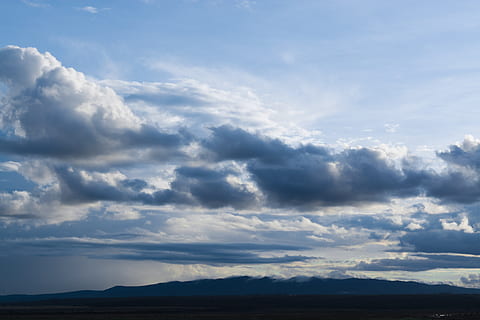cer, set de soare, nori, seară, încă, panoramă, dispozitie, natură, nor - cer, frumusețe în natură, scenice - natura, liniște, o scenă liniștită, mediu inconjurator, nici o persoana, zi, în aer liber, peisaj, scenă non-urbană, Munte, idilic, la distanta, lumina soarelui, albastru, siluetă, 5K, CC0, domeniu public, fără drepturi de autor