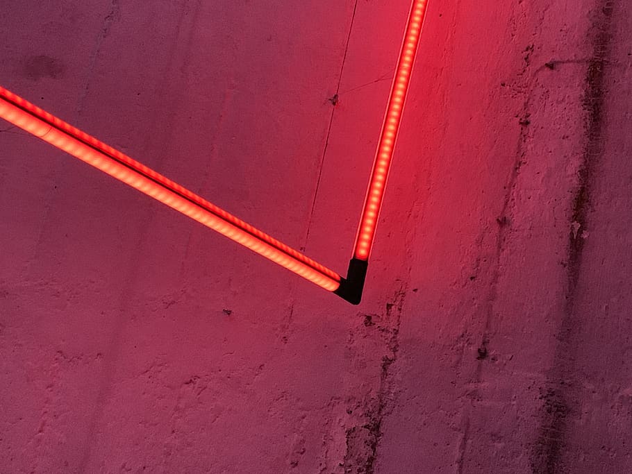 czerwona dioda led, funkcja budowy ścian, zbudowana struktura, architektura, czerwony, metal, żadnych ludzi, kolor pomarańczowy, niski kąt widzenia, dzień, na dworze, sprzęt oświetleniowy, na zewnątrz budynku, zbliżenie, pełna ramka, oświetlony, teksturowane, sufit, wzór, światło słoneczne, 4K