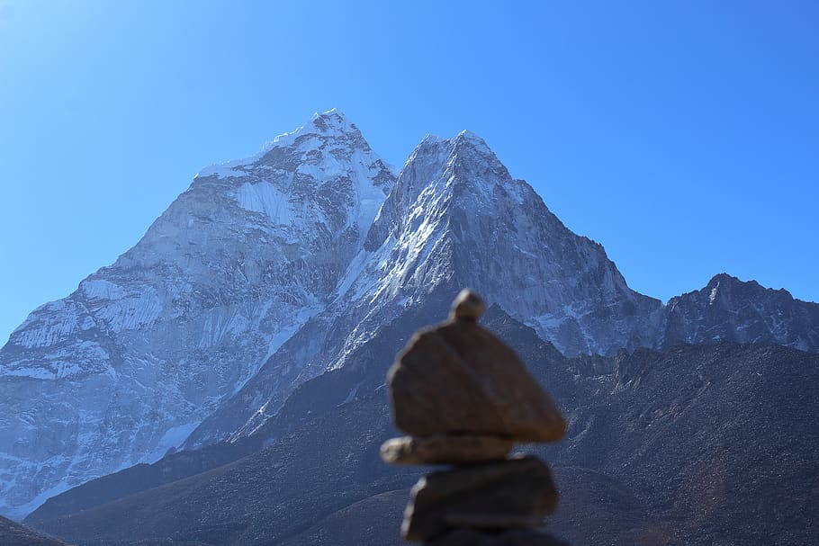 nepal, dingboche, muntanya, cel, temperatura de fred, bellesa a la natura, hivern, neu, escenics - natura, escena tranquil·la, naturalesa, Serra, tranquil·litat, cel clar, blau, cap gent, muntanya nevada, sòlid, escena no urbana, rock, cim de muntanya, a l'aire lliure, formació, 5K