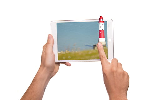 tableta, 3d, elektronický, objekt, dotek, obrazovka, technologie, bezdrátové technologie, lidské ruky, sdělení, ruka, část lidského těla, chytrý telefon, hospodářství, přenosné informační zařízení, spojení, bílé pozadí, jedna osoba, studio shot, Dotyková obrazovka, telefon, dospělý, mobilní telefon, uvnitř, 5K, CC0, veřejná doména, bez autorských práv
