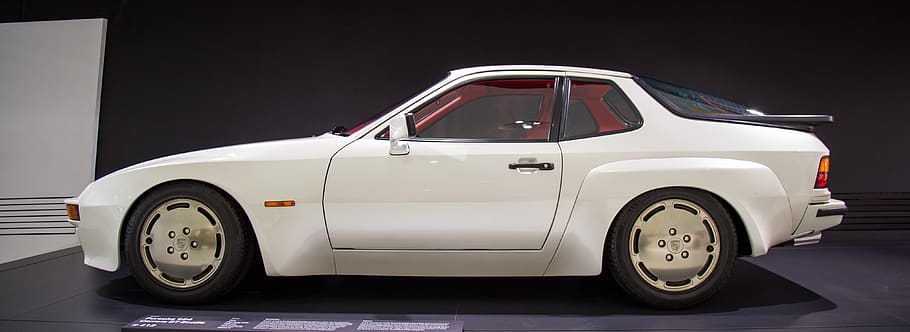blanc, coupe, endins, habitació, vehicle, automòbil, cotxe, transport, pneumàtic, roda, màquina, roda del cotxe, cotxe esportiu, roda d'aliatge, va parlar, Sedan, coixí, concessionari de cotxes, para-xocs, mirall, Mustang, mirall del cotxe, parabrisa, manera de transport, vehicle terrestre, cap gent, a l'interior, carretera, velocitat, color plata, tir de l'estudi, generació de combustible i energia, Color blanc, vista lateral, estacionari, metall, ciutat, còpia espai, vehicle terrestre personal, crom, vista del perfil, 4K
