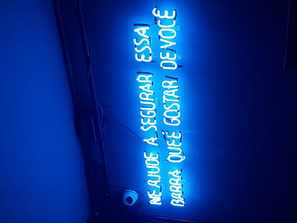 hvid, overvågningskamera, tekst overlay, tokyo 東 京, brasilien, tekst, blå neon, neonlys, blåt lys, udforske, belyst, belysning, ord, neon, lys, musik lyric, sangtekster, musik lyrics, Pagode, blå, meddelelse, nummer, ingen mennesker, indendørs, tæt på, vestlige script, teknologi, enkelt objekt, studio skud, enkelhed, forretning, stort bogstav, kopiere plads, mad og drikke, Information, blå baggrund, global kommunikation, 4K, CC0, offentligt domæne, royaltyfrie