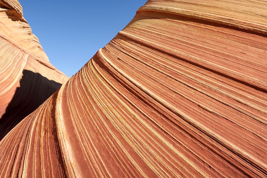 deserto, onda, ondulato, Linee, Stupefacente, Utah, Arizona, l'onda, geologia, rocce, modello, giorno, Marrone, nessuno, natura, formazione rocciosa, destinazioni di viaggio, roccia, solido, roccia - oggetto, arenaria, scena non urbana, cielo sereno, geografia fisica, viaggio, all'aperto, bellezza nella natura, fotogramma intero, eroso, clima arido, clima, 5K