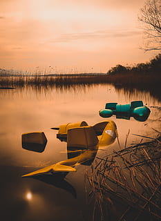 kuning, kursi, tubuh, air, awan, cloudscape, warna, senja, jam emas, rumput, horison, danau, pemandangan, alam, di luar rumah, refleksi, sungai, indah, bayangan hitam, langit, matahari, matahari terbenam, pohon, scenics - alam, ketenangan, keindahan di alam, tidak ada orang, adegan yang tenang, moda transportasi, kapal laut, angkutan, awan - langit, warna oranye, menanam, adegan non-urban, tiup, 2K, CC0, domain publik, bebas royalti