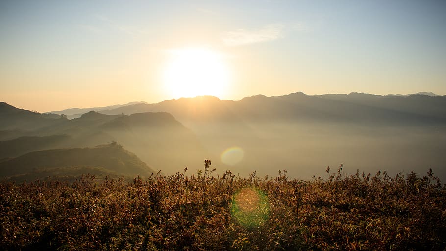 Mexiko, Himmel, Berg, Schönheit in der Natur, Sonnenlicht, Szenen - Natur, Ruhe, ruhige Szene, Umgebung, Sonne, Landschaft, Natur, Sonnenstrahl, Gebirge, Pflanze, Nebel, Land, Linseneffekt, idyllisch, Nicht-städtische Szene, keine Leute, draußen, hell, 5K