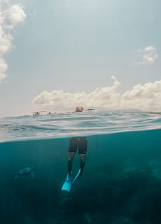 persona che si tuffa, mare, acqua, subacqueo, cielo, una persona, nuvola - cielo, natura, nuoto, persone reali, attività di svago, bellezza nella natura, stili di vita, lunghezza intera, giorno, scenics - natura, blu, sottomarino, vacanze, all'aperto, orizzonte sull'acqua, 2K, CC0, dominio pubblico, privo di copyright