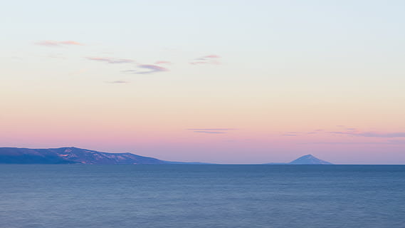 nube, cubrir, fondo, papel pintado, rosado, Violeta, azul, noche, escénico, viaje, marina, luz, Mañana, niebla, orilla, panorámico, calma, paisaje, felicidad, vistoso, cielo, paisajes - naturaleza, belleza en la naturaleza, puesta de sol, montaña, tranquilidad, escena tranquila, mar, agua, nadie, naturaleza, nube - cielo, ambiente, cordillera, idílico, destinos de viaje, horizonte, al aire libre, sal plana, 5K, CC0, dominio público, libre de derechos