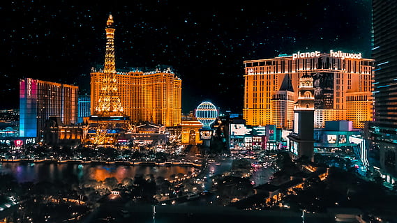 torre eiffel, Parigi, costruzione, metropoli, urbano, città, cittadina, centro, architettura, edificio per uffici, alto aumento, notte, neon, guglia, campanile, Torre, all'aperto, natura, las vegas, oro, vita notturna, festa, illuminato, esterno dell'edificio, struttura costruita, edificio per uffici esterno, paesaggio urbano, grattacielo, moderno, alto - alto, destinazioni di viaggio, ufficio, nessuno, turismo, vita di città, cielo, distretto finanziario, 4K, CC0, dominio pubblico, privo di copyright