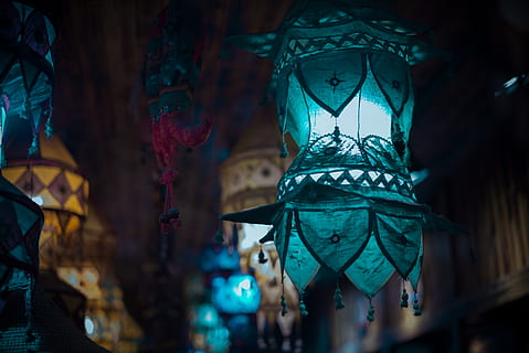 illuminazione, luce, architettura, costruzione, Jiangsu, suzhou, Cina, trave, viaggio, campanile, Torre, guglia, cristallo, persona, umano, cupola, arte, folla, lampada, Leggenda di Zelda, concentrarsi sulle conoscenze acquisite, nessuno, illuminato, sospeso, in casa, notte, arte e artigianato, avvicinamento, decorazione, creatività, rappresentazione umana, attrezzatura per l'illuminazione, rappresentazione, mestiere, religione, celebrazione, spiritualità, esposizione al dettaglio, 5K, CC0, dominio pubblico, privo di copyright