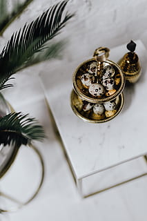 quail eggs, white, marble, eggs, easter, quail, Un'common, uncommon, no people, still life, indoors, close-up, time, clock, high angle view, table, selective focus, metal, watch, gold colored, shape, design, container, jewelry, day, christmas, wealth, antique, pocket watch, luxury, 4K