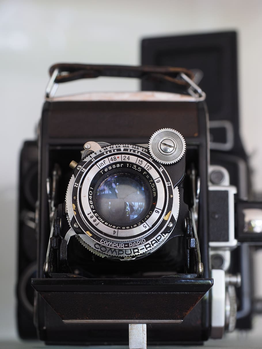 càmera, vell, lent, obturador compur, tipus de pany central, temes de fotografia, tecnologia, càmera - equip fotogràfic, lent - instrument òptic, equip fotogràfic, primer pla, a l'interior, cap gent, centrar-se en primer pla, sol objecte, natura morta, càmera digital, estil retro, equipament, lent - ull, nombre, forma, fotografiar, tir de l'estudi, 4K