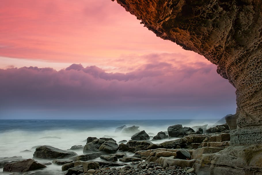 gran, pedra, mar, hora del dia, platja, penya-segat, núvols, Costa, línia de costa, oceà, esculls, roques, rocós, cel, splash, pedres, aigua, onades, rock, rock - object, escenics - natura, bellesa a la natura, sòlid, núvol - cel, tranquil·litat, horitzó sobre l’aigua, horitzó, naturalesa, formació de roca, escena tranquil·la, posta de sol, escena no urbana, terra, cap gent, a l'aire lliure, 4K