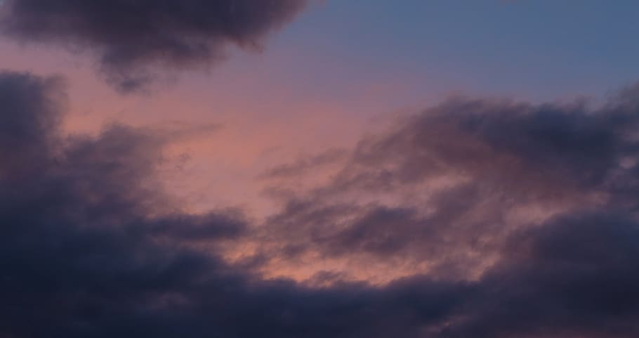 cel fosc i nuvolat, núvol, cel, naturalesa, temps, a l'aire lliure, Canadà, canmore, ennuvolat, esponjós, vespre, somiador, suau, rosa, porpra, posta de sol, fosc, Cúmulus, vent, brillant, alberta, núvol - cel, bellesa a la natura, escenics - natura, cel dramàtic, cloudscape, tempesta, tranquil·litat, cap gent, medi ambient, fons, núvol de tempesta, crepuscle, escena tranquil·la, vista d’angle baix, resum, meteorologia, cel romàntic, fons abstractes, 4K