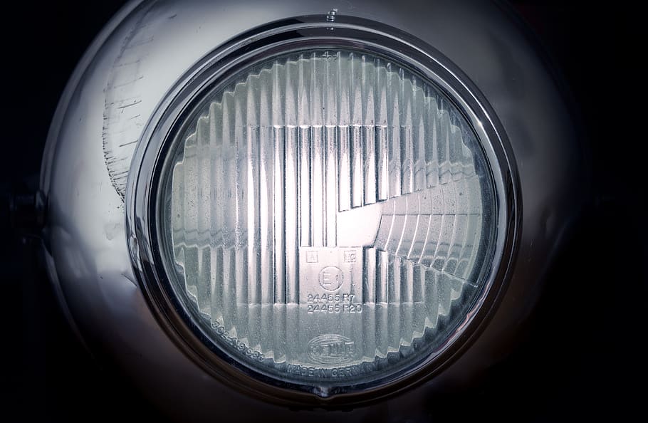 llum, rodó, retro, futurista, bonk, art, disseny, interior, industrial, metall, reciclat, fons, fons de pantalla, hd, acer, faro, scifi, primer pla, cercle, forma geomètrica, a l'interior, cap gent, forma, finestra, vidre - material, fons negre, equipament per a la llar, reflexió, centrar-se en primer pla, tecnologia, tir de l'estudi, transport, riquesa, lent - instrument òptic, luxe, 4K