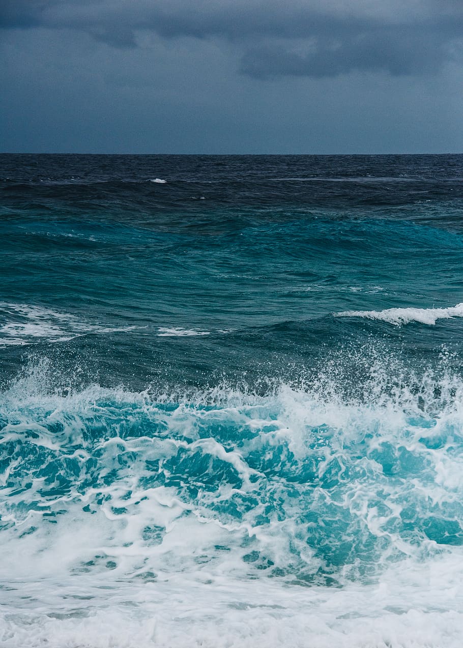 maldiverne, bølger, overskyet, strand, blues, nuancer, ocean, hav, vand, horisont over vand, horisont, himmel, skønhed i naturen, scenics - natur, havnefronten, bevægelse, bølge, ingen mennesker, vandsport, sport, dag, natur, sky - himmel, udendørs, blå, magt i naturen, turkisfarvet, 5K