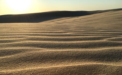 zand, rimpeling, duinen, patroon, natuur, structuur, Golf, zand textuur, kust, woestijn, oppervlakte, land-, scenics - natuur, landschap, zandduin, kalmte, milieu, rustige scène, klimaat, droog klimaat, schoonheid in de natuur, geen mensen, hemel, niet-stedelijke scène, afgelegen, strand, dag, buitenshuis, atmosferisch, 4K, CC0, publiek domein, royaltyvrij