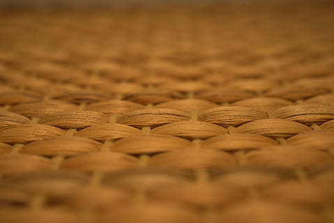 cistella, estructura, trena, patró, fons, textura, Ratan, marró, teixit, regularment, teixir, material, mà d'obra, vímet, xerraire, material natural, uniformement, decoratiu, resum, naturalesa, primer pla, marc complet, enfocament selectiu, cap gent, a l'interior, art i artesania, artesania, creativitat, tèxtil, material de fusta, primer pla extrem, disseny, fet per l'home, agricultura, menjar xinès, 5K, CC0, domini públic, lliure de regalies