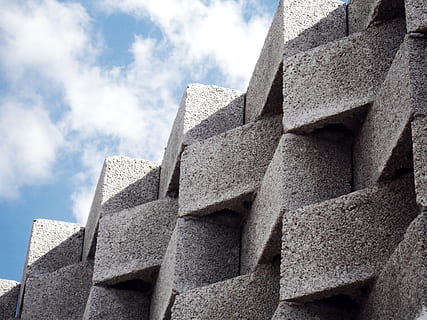 Stein, Textur, Wand, Muster, abstrakt, Backstein, die Architektur, alt, Beton, Gebäude, braun, Weiß, Würfel, isoliert, Zucker, Turm, Konstruktion, Material, texturiert, Block, wolke - himmel, gebaute Struktur, Himmel, Flachwinkelansicht, Tag, keine Leute, Natur, Gebäudehülle, solide, draußen, Steinwand, Geschichte, die Vergangenheit, Stein - Objekt, Stapel, Wandbau - Funktion, 2K, CC0, gemeinfrei, lizenzfrei