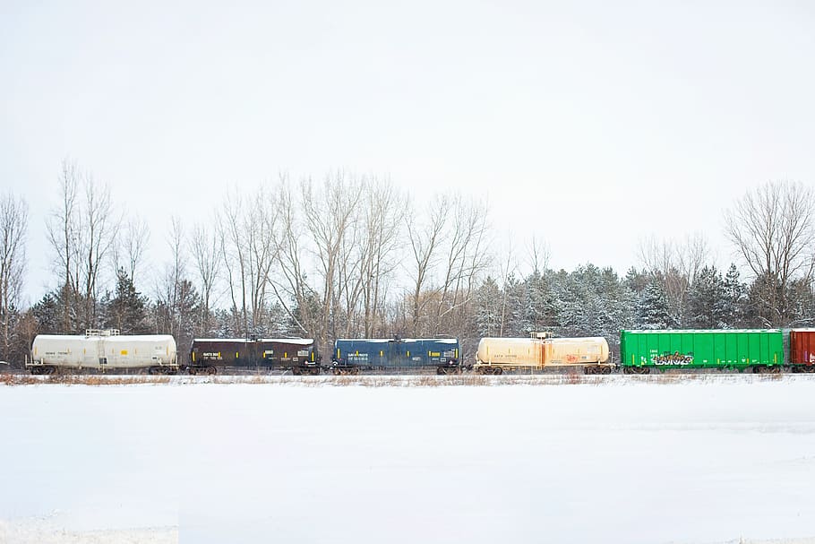 tog, spor, vinter, sne, jernbane, transportmidler, transportere, tekstrum, hvidt rum, kold temperatur, træ, natur, himmel, dag, ingen mennesker, plante, bare træ, skyfri himmel, scenics - natur, udendørs, Mark, vand, jord, hvid farve, ro, kopiere plads, 4K