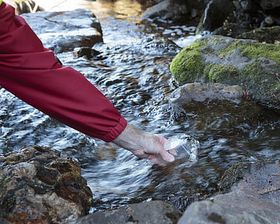water sampling, coliform bacteria, river, water, sampling, test, analysis, chemical, bacterial, chemistry, microbiology, science, research, study, education, drinking, environmental, environment, pollution, biology, container, sample, nature, toxic, metals, organics, scientific, technology, quality, resource, surface, laboratory, e. coli, disease, outdoors, equipment, testing, biotechnology, field, work, bottle, plastic, stream, safety, hand, coliforms, one person, motion, human body part, solid, rock, rock - object, adult, day, stream - flowing water, leisure activity, wet, human hand, lifestyles, flowing water, flowing, human foot, 1080P, CC0, public domain, royalty free