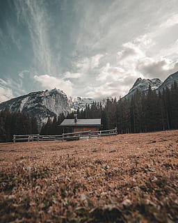 Marrone, Casa, montagna, alberi, campo, nube, cielo, foresta, lunatico, selvaggio, dolomite, albero, natura, paesaggio, all'aperto, la neve, Alpi europee, picco di montagna, Paesaggi, catena montuosa, autunno, viaggio, bellezza nella natura, nessuno, valle, nuvola - cielo, estate, erba, prato, Europa, scena rurale, inverno, 4K, CC0, dominio pubblico, privo di copyright