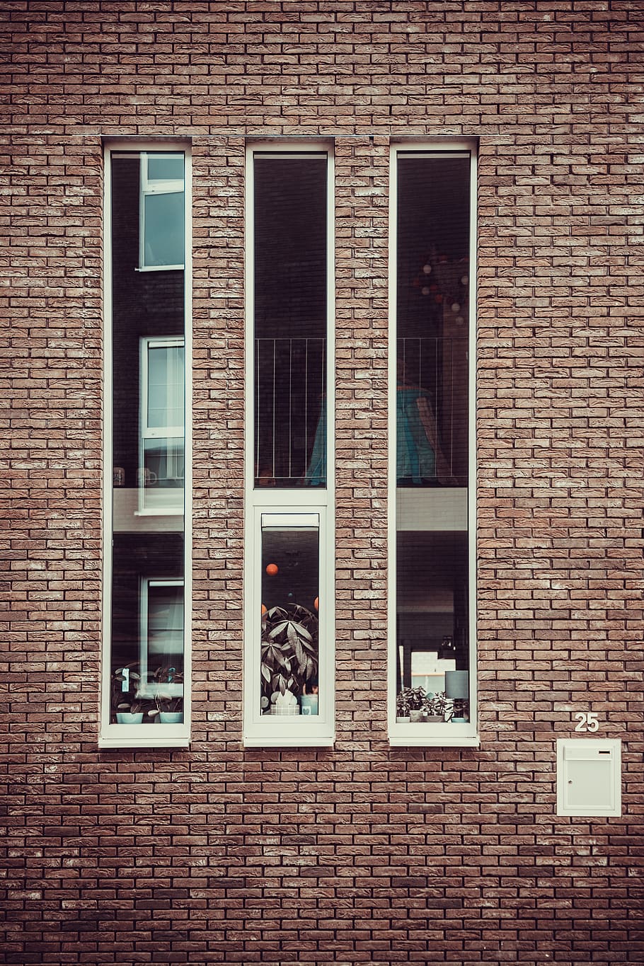 belgium, leuven, pattern, structure, style, frame, glass, texture, architecture, wall, home, backdrop, background, building, textured, design, iron, light, metal, outdoor, window, built structure, building exterior, brick wall, brick, no people, day, glass - material, wall - building feature, full frame, reflection, outdoors, residential district, low angle view, house, backgrounds, 5K